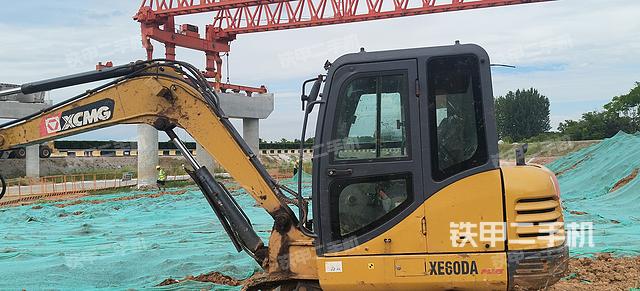 发动机整体俯视（整机外观）