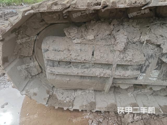 右导向轮(行走机构) 右导向轮(行走机构)