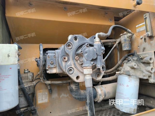 液壓泵斜45?左（大件艙室）