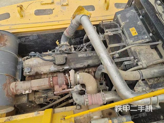 發(fā)動機整體俯視(整機外觀) 發(fā)動機整體俯視(整機外觀)