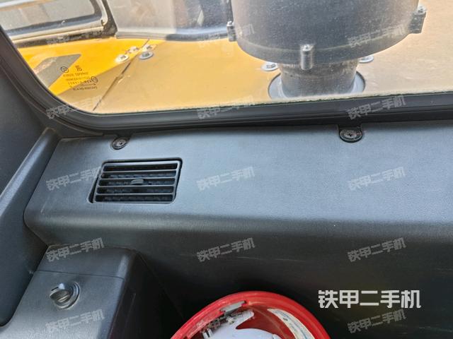 后窗玻璃角标(驾驶室部分) 后窗玻璃角标(驾驶室部分)