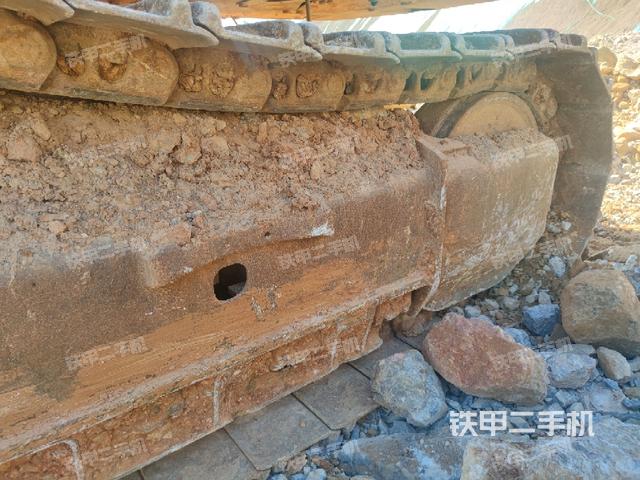右侧行走马达盖板(行走机构) 右侧行走马达盖板(行走机构)