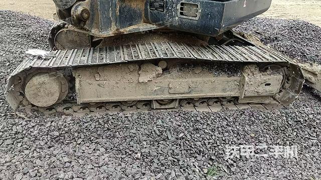 單側(cè)履帶整體（整機(jī)外觀）