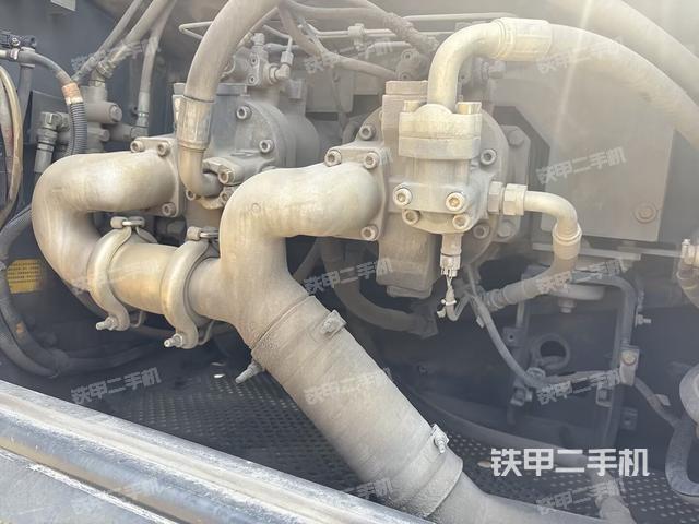 液压泵斜45 左(大件舱室) 液压泵斜45 左(大件舱室)