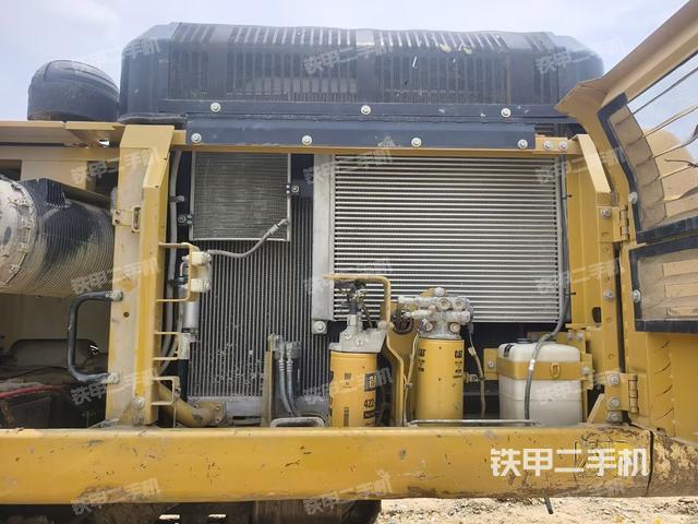 散熱器正面（大件艙室）