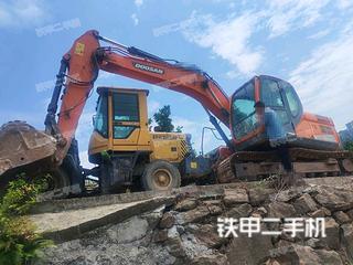 斗山DX150LC-9C挖掘机实拍图片