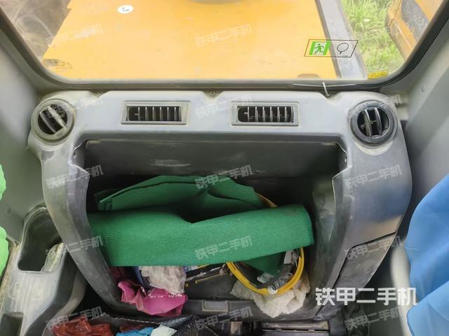 座椅后部（駕駛室部分）