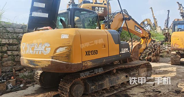 整机右后45°(整机外观) 整机右后45°(整机外观)