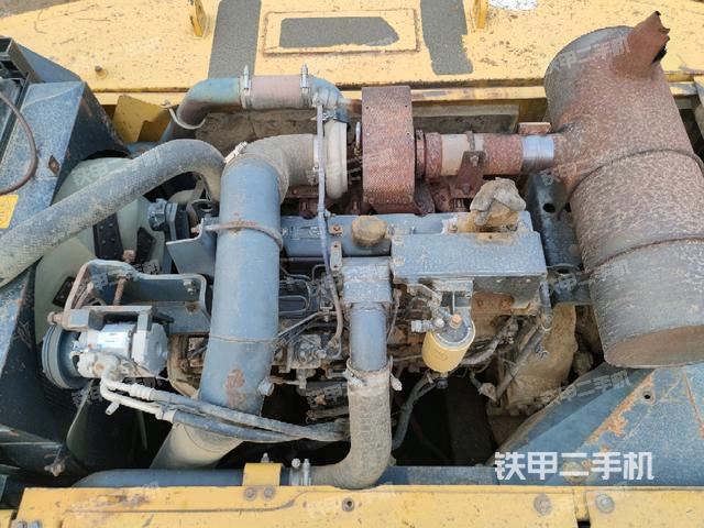 发动机室(上车部件) 发动机室(上车部件)