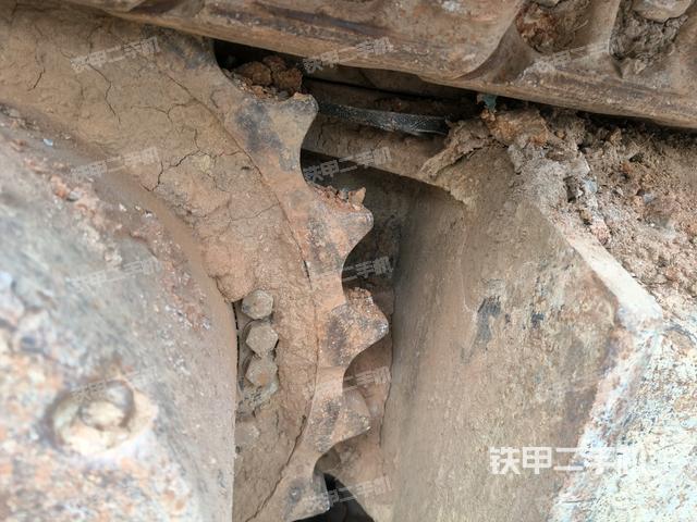 右導(dǎo)向輪（行走機(jī)構(gòu)）