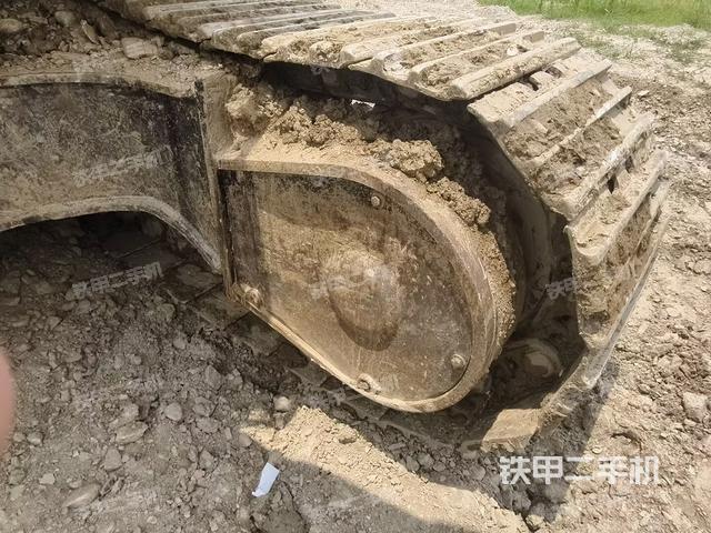 左側(cè)行走馬達(dá)蓋板（行走機(jī)構(gòu)）