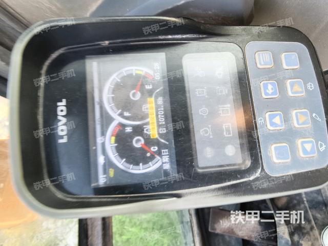 显示屏 (驾驶室部分) 显示屏 (驾驶室部分)