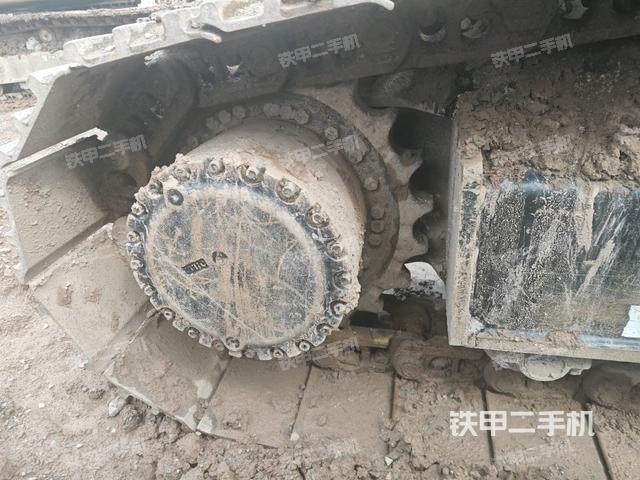 左驱动轮(行走机构) 左驱动轮(行走机构)