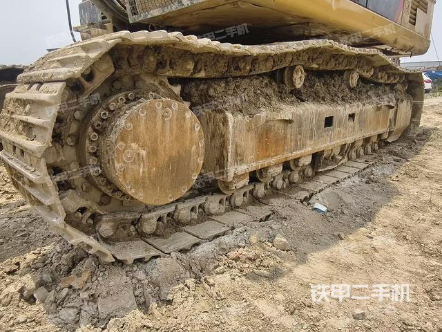 右側(cè)履帶整體（行走機(jī)構(gòu)）