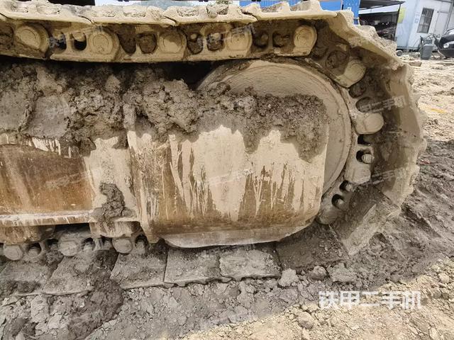 右側(cè)行走馬達(dá)蓋板（行走機(jī)構(gòu)）