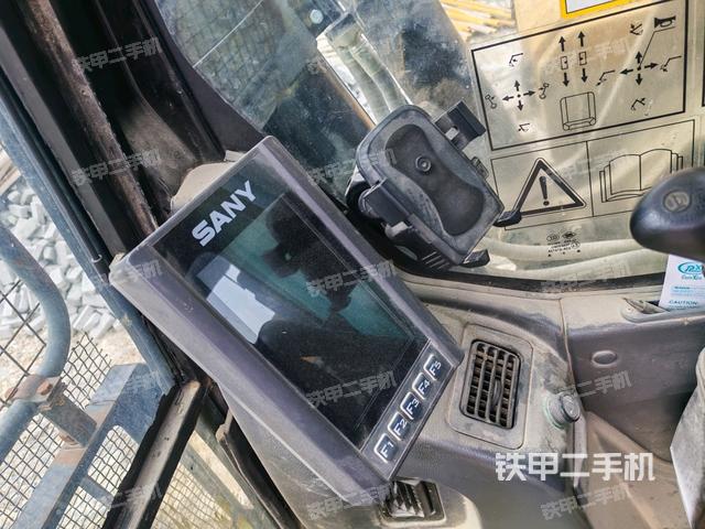顯示屏?(駕駛室部分) 顯示屏?(駕駛室部分)