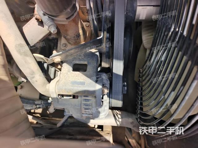 散热器正面(大件舱室) 散热器正面(大件舱室)