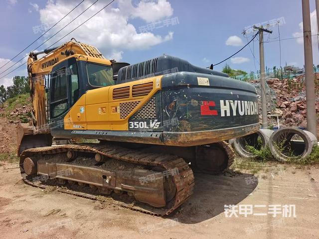 現(xiàn)代R350LVS挖掘機