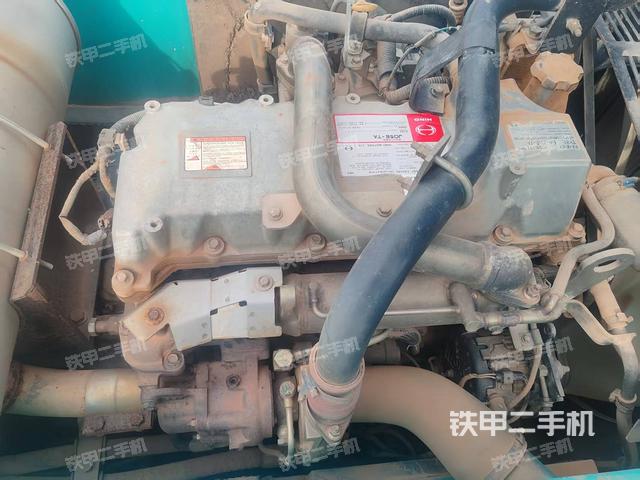 發(fā)動(dòng)機(jī)整體俯視(整機(jī)外觀) 發(fā)動(dòng)機(jī)整體俯視(整機(jī)外觀)