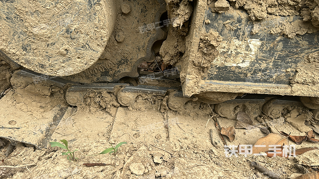 单侧履带整体（整机外观）