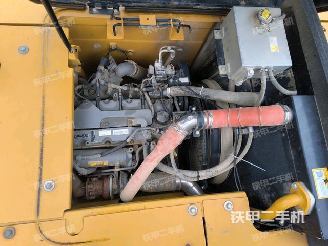 發(fā)動機整體俯視(整機外觀) 發(fā)動機整體俯視(整機外觀)