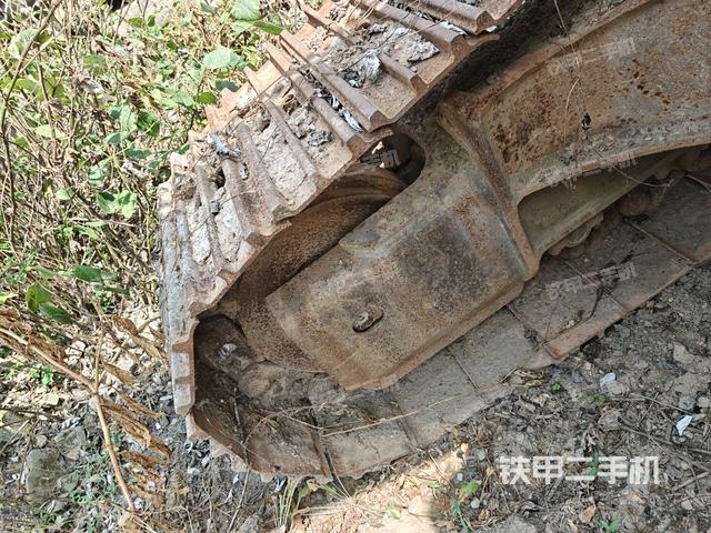 左驅(qū)動輪(行走機(jī)構(gòu)) 左驅(qū)動輪(行走機(jī)構(gòu))