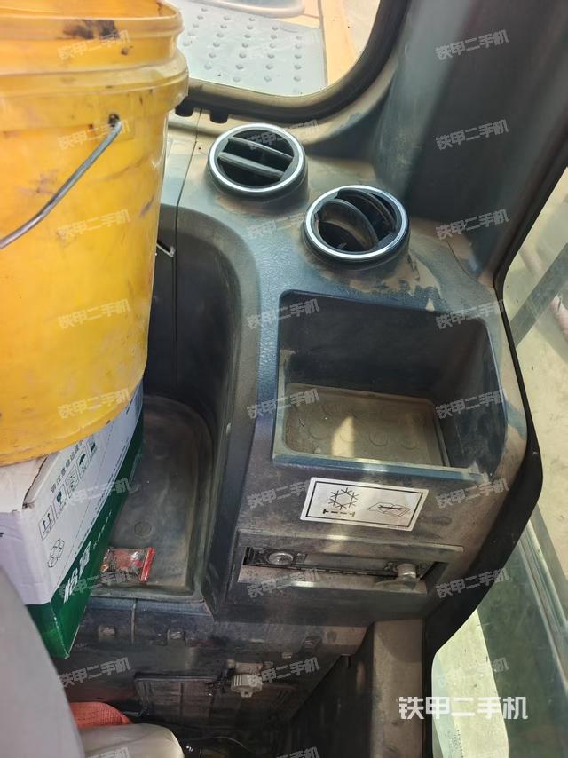 小时表(驾驶室部分) 小时表(驾驶室部分)