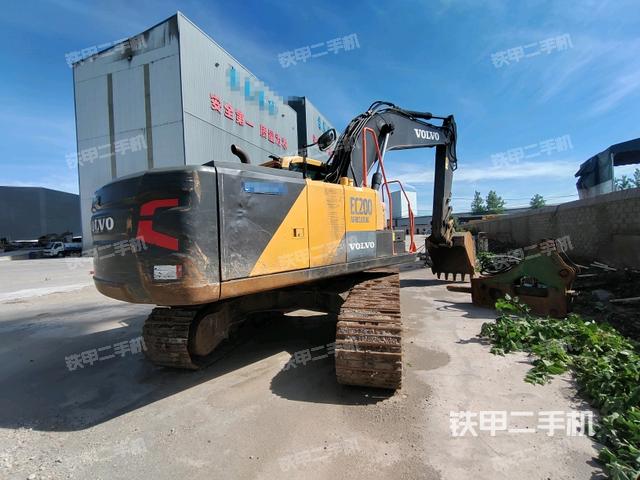 右后45(整机外观) 右后45(整机外观)