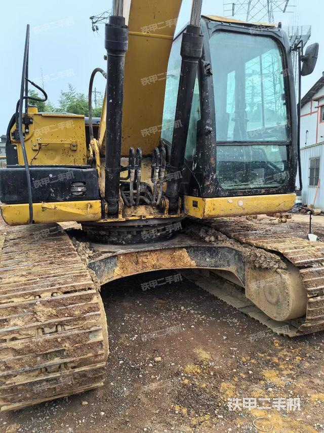 驾驶室整体（整机外观）