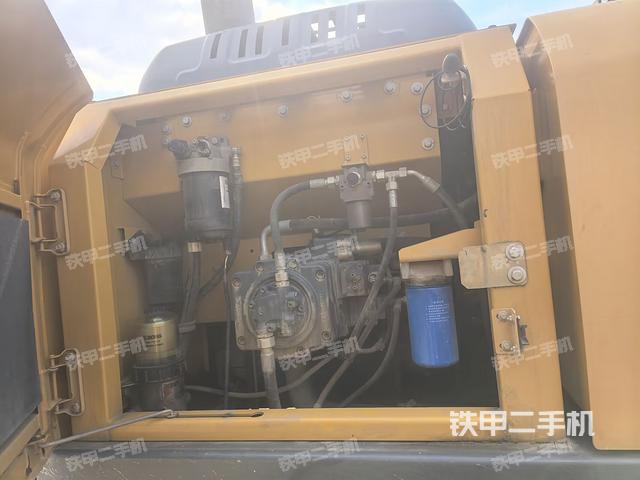 液壓泵室(大件艙室) 液壓泵室(大件艙室)