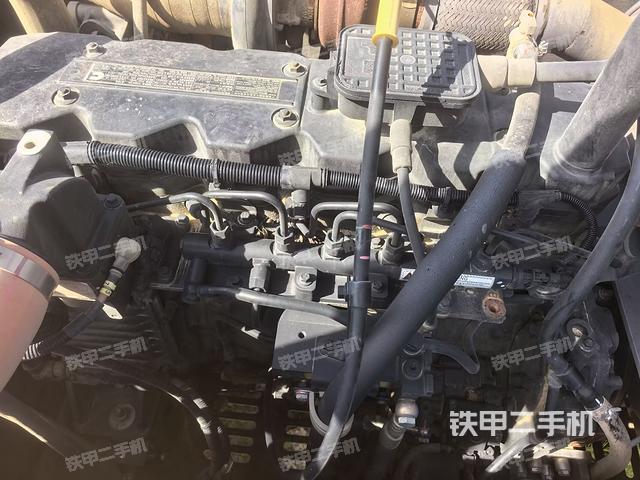 氣門室蓋螺絲特寫(上車部件) 氣門室蓋螺絲特寫(上車部件)