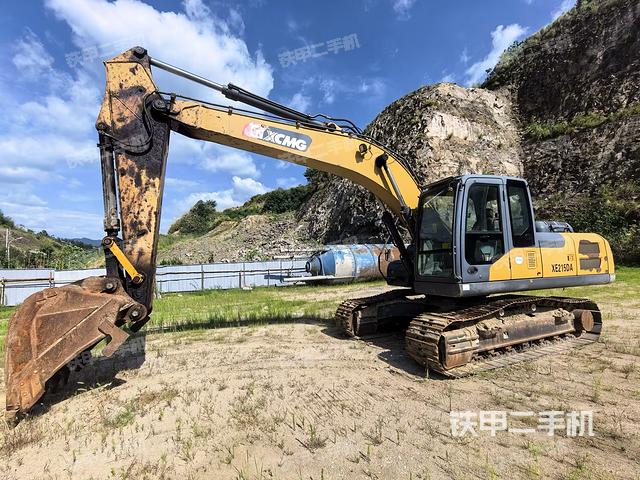 徐工XE205DA挖掘機(jī)