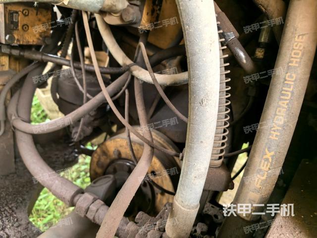 后驅(qū)動(dòng)橋（液壓/傳動(dòng)系統(tǒng)）