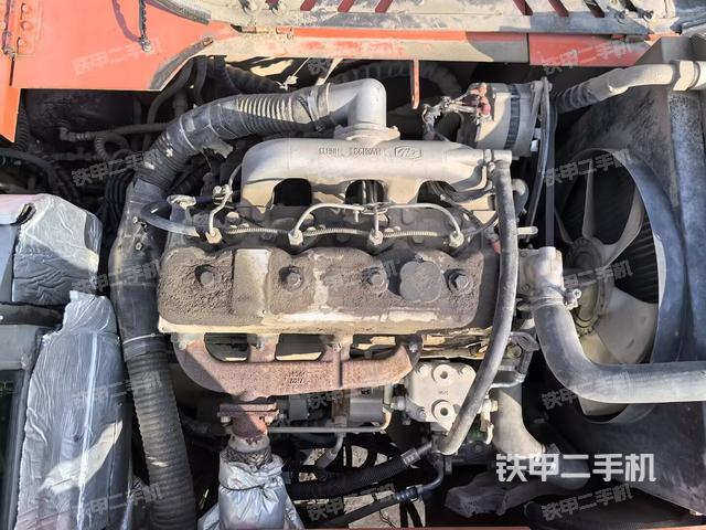 發(fā)動機(jī)整體俯視(整機(jī)外觀) 發(fā)動機(jī)整體俯視(整機(jī)外觀)