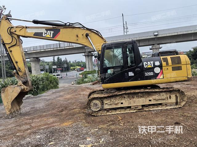 卡特彼勒320D2GC挖掘機