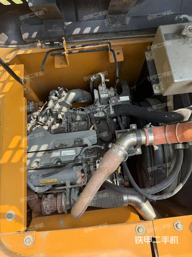 發(fā)動(dòng)機(jī)整體俯視（整機(jī)外觀）