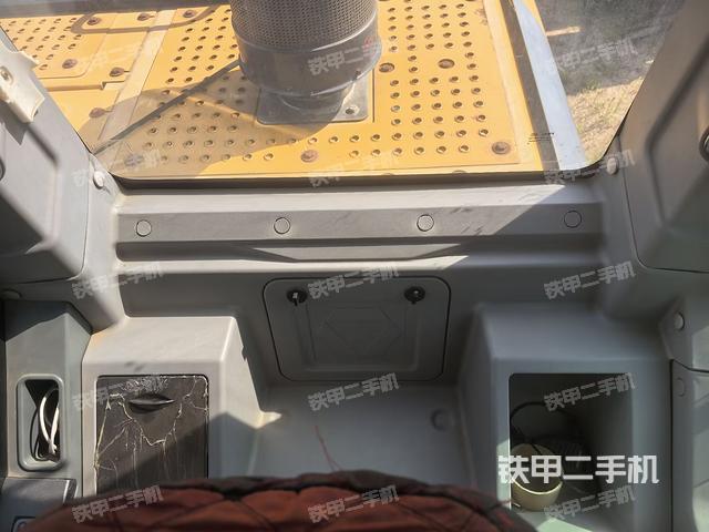后窗玻璃角標(biāo)(駕駛室部分) 后窗玻璃角標(biāo)(駕駛室部分)
