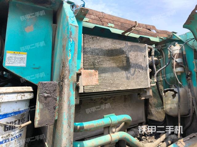 液壓泵斜45?右(大件艙室) 液壓泵斜45?右(大件艙室)