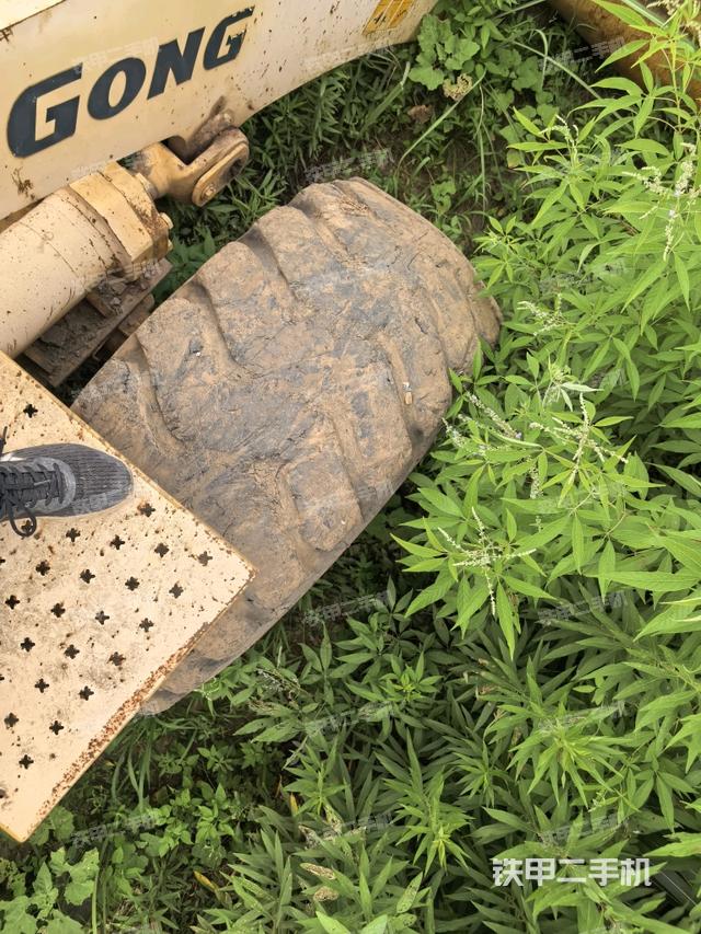 左前輪（行走機(jī)構(gòu)）