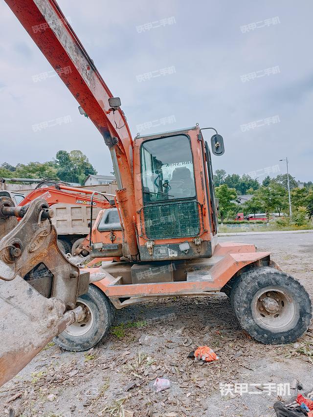 单侧履带整体（整机外观）