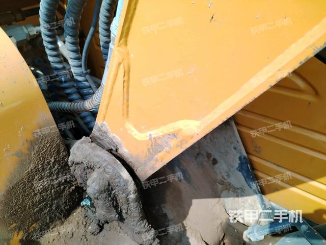 大臂根部?斜（工作和回轉(zhuǎn)裝置）