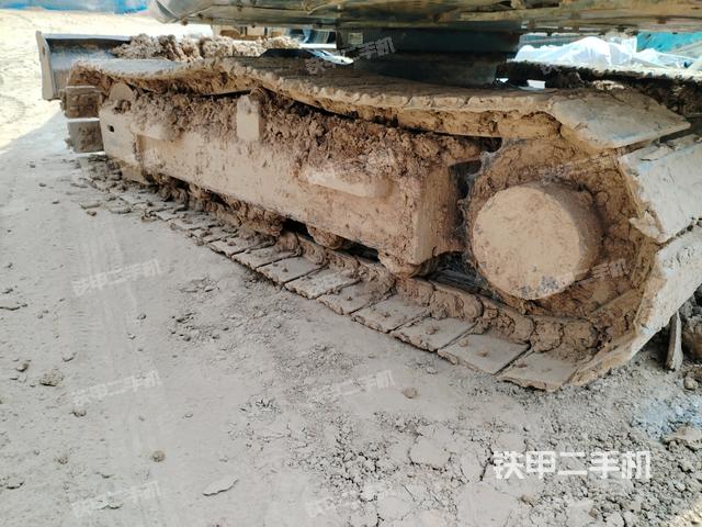 右側(cè)履帶整體?（行走機(jī)構(gòu)）