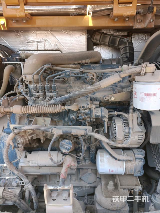 發(fā)動(dòng)機(jī)整體俯視（整機(jī)外觀）