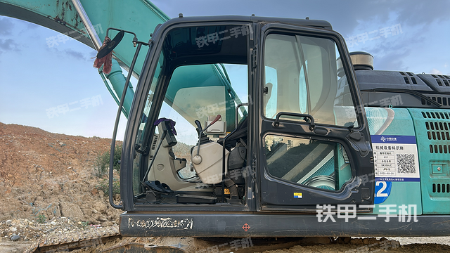 驾驶室整体（整机外观）