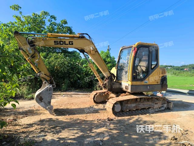 山東臨工LG665挖掘機