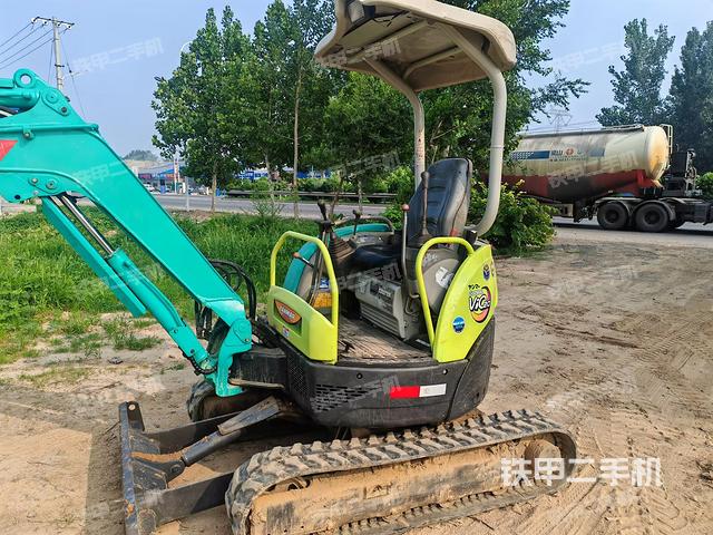 驾驶室整体(整机外观) 驾驶室整体(整机外观)