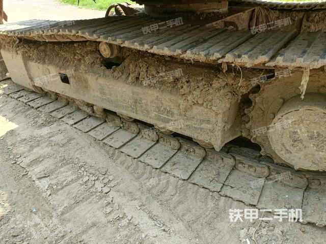左侧履带整体 (行走机构) 左侧履带整体 (行走机构)