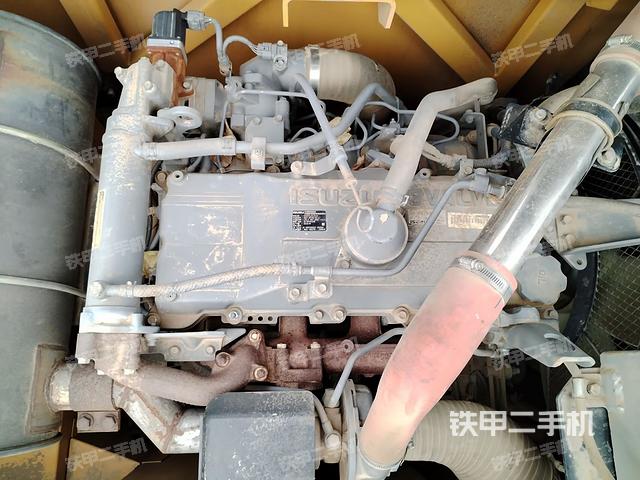氣門室蓋螺絲特寫(上車部件) 氣門室蓋螺絲特寫(上車部件)