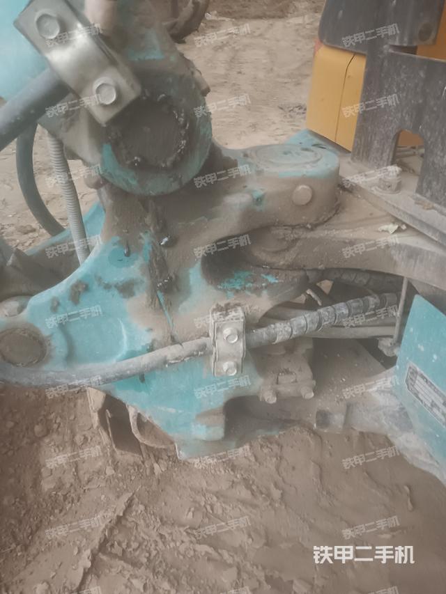 单侧履带整体（整机外观）