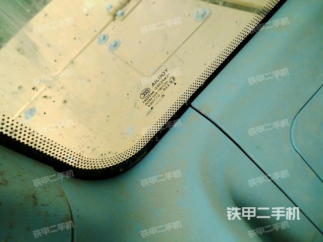 后窗玻璃角标(驾驶室部分) 后窗玻璃角标(驾驶室部分)